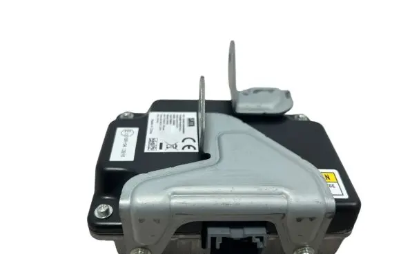 Jeep Renegade Distronic sensor radar 51940341 D77731356 E1310R0413916