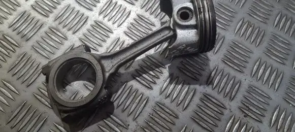 Piston with connecting rod