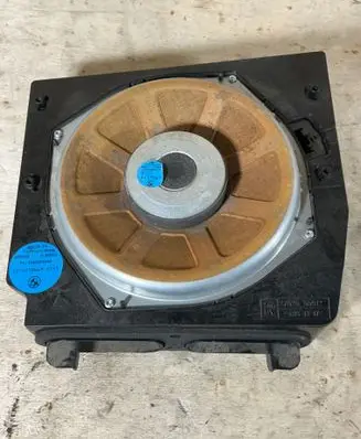 BMW X3 E83 Subwoofer speaker 6990104 65136990104 6906173