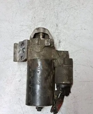 BMW 1 E81 E87 Starter motor 0001139016 2009063