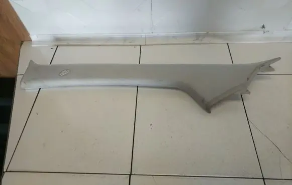 Toyota Corolla Verso E121 (A) pillar trim 622120F010