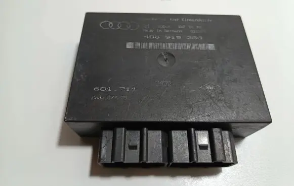 Audi A8 S8 D2 4D Comfort/convenience module 4D0919283 021299