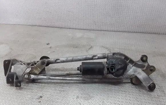 Nissan Primera Front wiper linkage and motor 28810AU310
