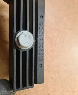 BMW 5 F10 F11 Battery bracket 7592923
