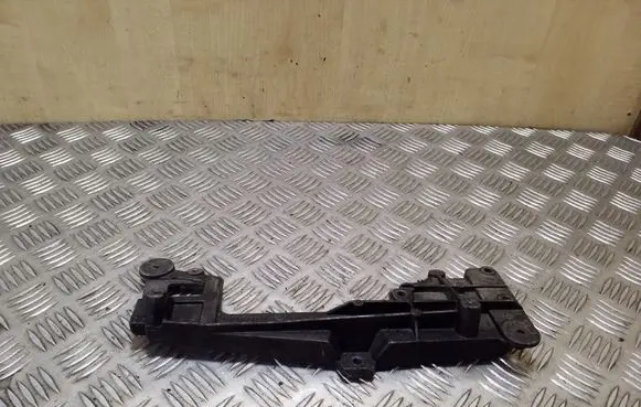 Audi A3 S3 8P EGR valve cooler bracket 03G131159