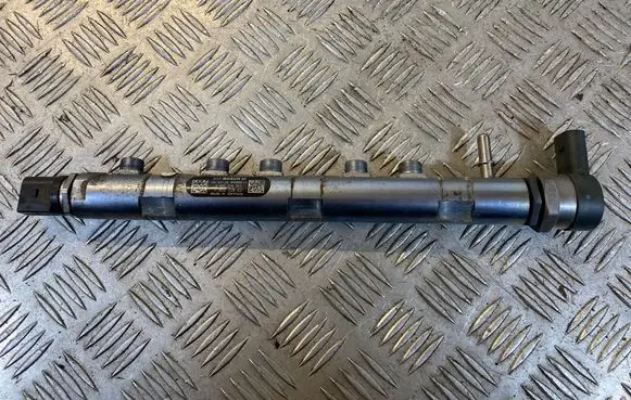 BMW 3 E90 E91 Fuel main line pipe 7809128 0445214183 0281002949