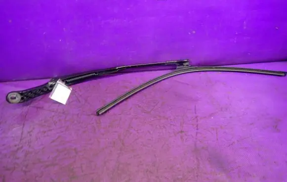 Ford Galaxy Front wiper blade arm 7M3955410B