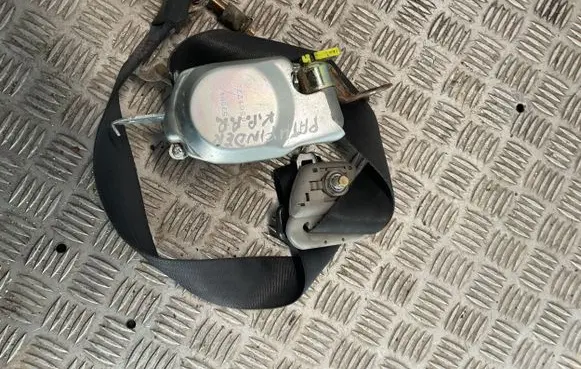 Nissan Pathfinder R51 Front seatbelt