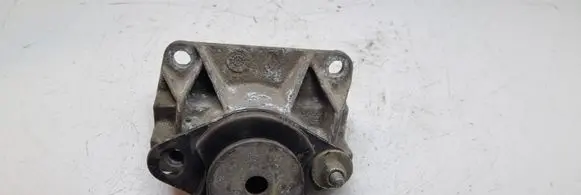 Renault Megane I Gearbox mount 8200089697