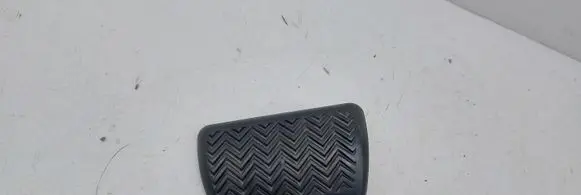 Toyota C-HR I Brake pedal