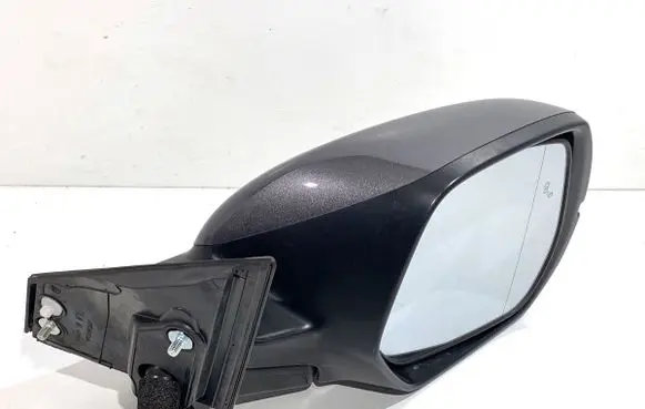 Honda CR-V Front door electric wing mirror 