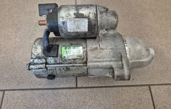 KIA Sportage Starter motor 361002F055