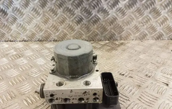 Mercedes-Benz B W246 W242 ABS Pump A0004313700