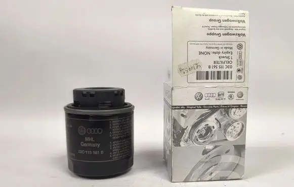 Volkswagen Golf VII Oil filter cover 03C115561B