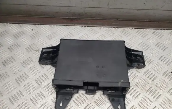 Audi Q8 Navigation GPS unit bracket/holder 4M8035317A