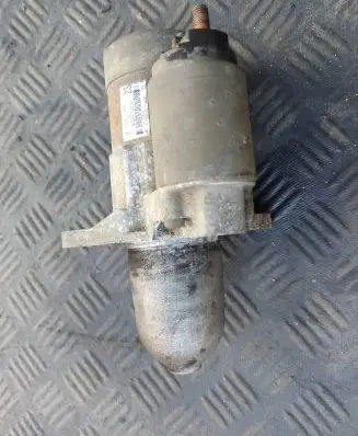 Subaru Legacy Starter motor M000T83981 23300AA381