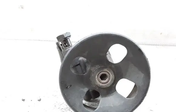 KIA Sorento Power steering pump