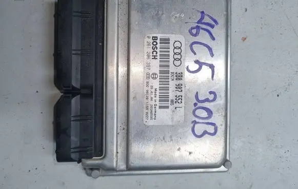Audi A6 S6 C6 4F Engine control unit/module 3B0907552L