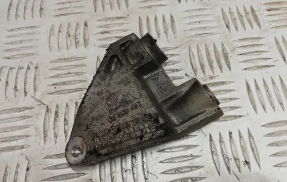 Chevrolet Lacetti Engine mounting bracket 96490467