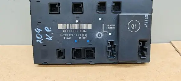 Mercedes-Benz CLK A209 C209 Door control unit/module 2098201326