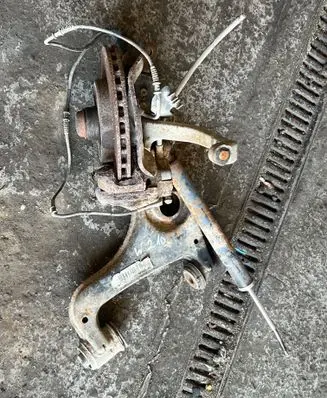 Mercedes-Benz E W210 Front wheel hub spindle knuckle A2103303494