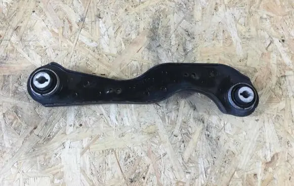 Rear control arm