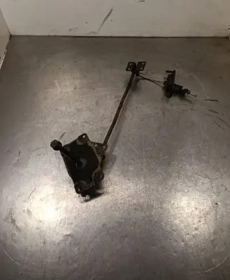 Hyundai Santa Fe Spare wheel mounting bracket 