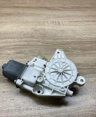 Mercedes-Benz R W251 Rear door window regulator motor A2518200208 0130822280