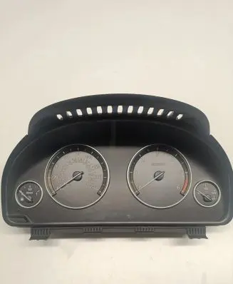 BMW 5 F10 F11 Speedometer (instrument cluster) 9280485 928048501