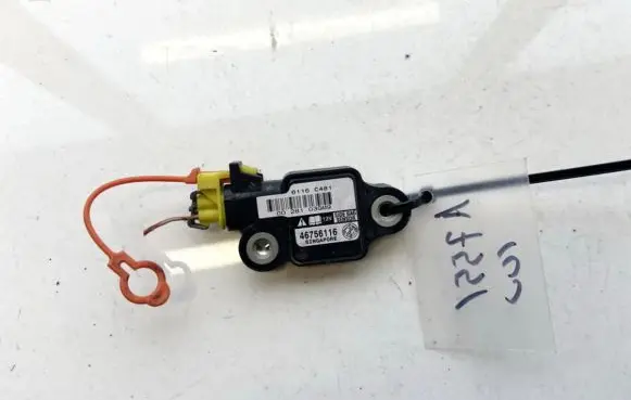Alfa Romeo 147 Airbag deployment crash/impact sensor 46756116 69116