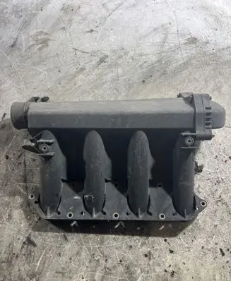 Mercedes-Benz Vito Viano W638 Intake manifold 611090 3382 3AAC1
