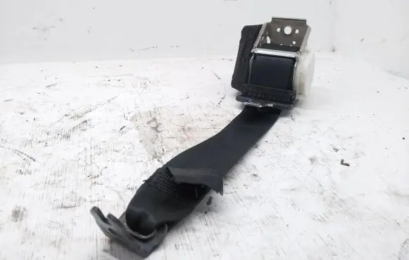 Ford Kuga I Rear seatbelt 4M51A611B68