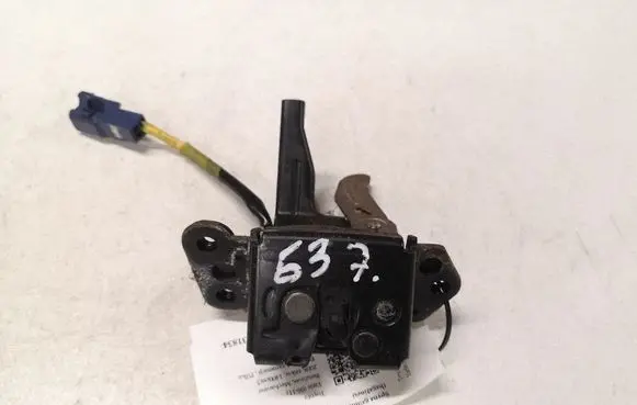 Toyota Yaris Tailgate/trunk/boot lock/catch/latch