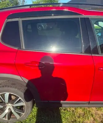 Peugeot 2008 I Front door