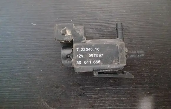 Volvo V70 Turbo solenoid valve 72224010 09T097 30611668