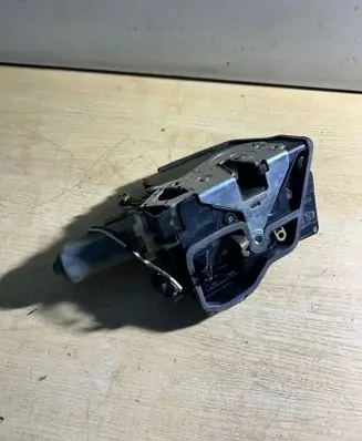 BMW 7 E65 E66 Front door soft close latching motor 7169235