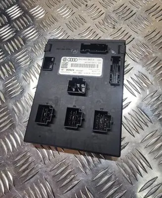Audi Q5 SQ5 Comfort/convenience module 8K0907063N F005V00852 09025001