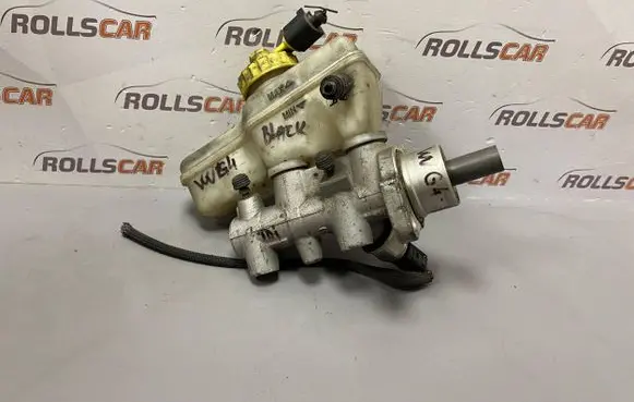 Master brake cylinder