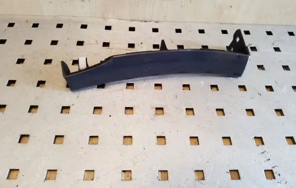 Hyundai i40 Dashboard glove box trim U09F273810