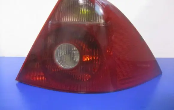 Ford Mondeo Mk III Rear/tail lights 1S71-13404-A