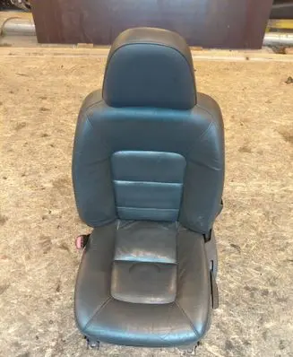 Volvo V70 Front driver seat 