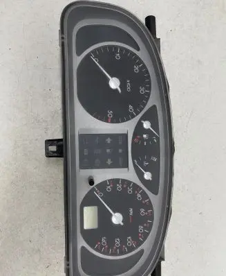 Renault Laguna II Speedometer (instrument cluster) 8200170306 ZJ0FT642 501018640076