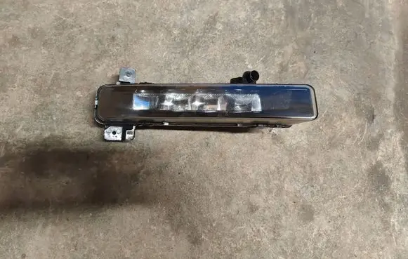 BMW 5 G30 G31 Front fog light 90051531