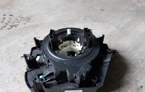 BMW 5 E60 E61 Passenger airbag on/off switch 