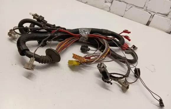 Volkswagen Transporter - Caravelle T4 Headlight/headlamp wiring loom/harness 357971971 1H0961840