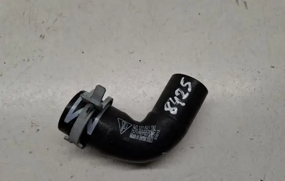 Audi E-tron GT Engine coolant pipe/hose 9J1121641