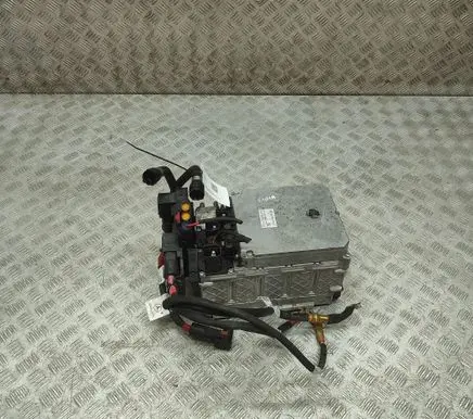 Mercedes-Benz E W213 Hybrid / electric car battery A0009823513 A0009025048