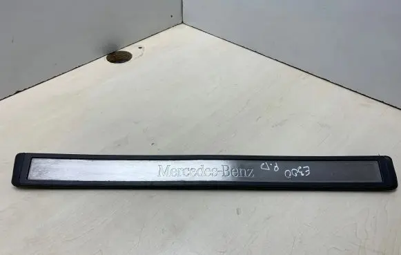 Mercedes-Benz E W211 Front sill trim cover A2116801435