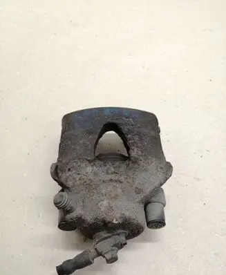 Volkswagen Golf V Front brake caliper