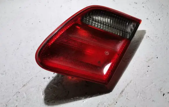 Mercedes-Benz E W210 Tailgate rear/tail lights A2109209664